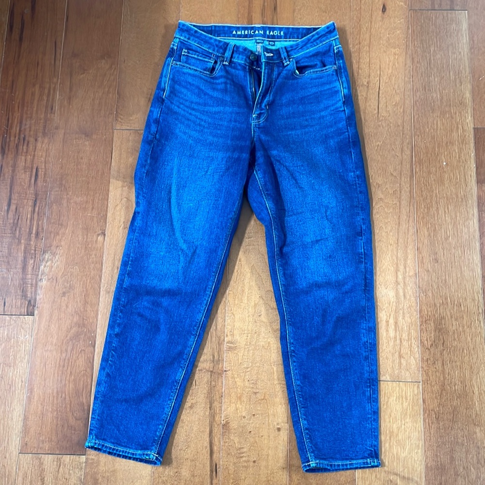 Like new American Eagle mom Jean